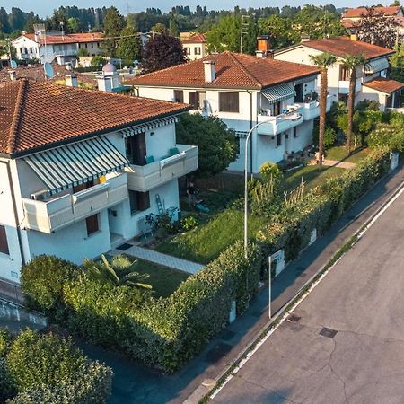 Te Vojo Ben -Furnished Flat- Apartman Santa Maria Di Sala Kültér fotó