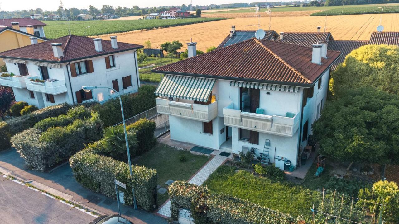Te Vojo Ben -Furnished Flat- Apartman Santa Maria Di Sala Kültér fotó