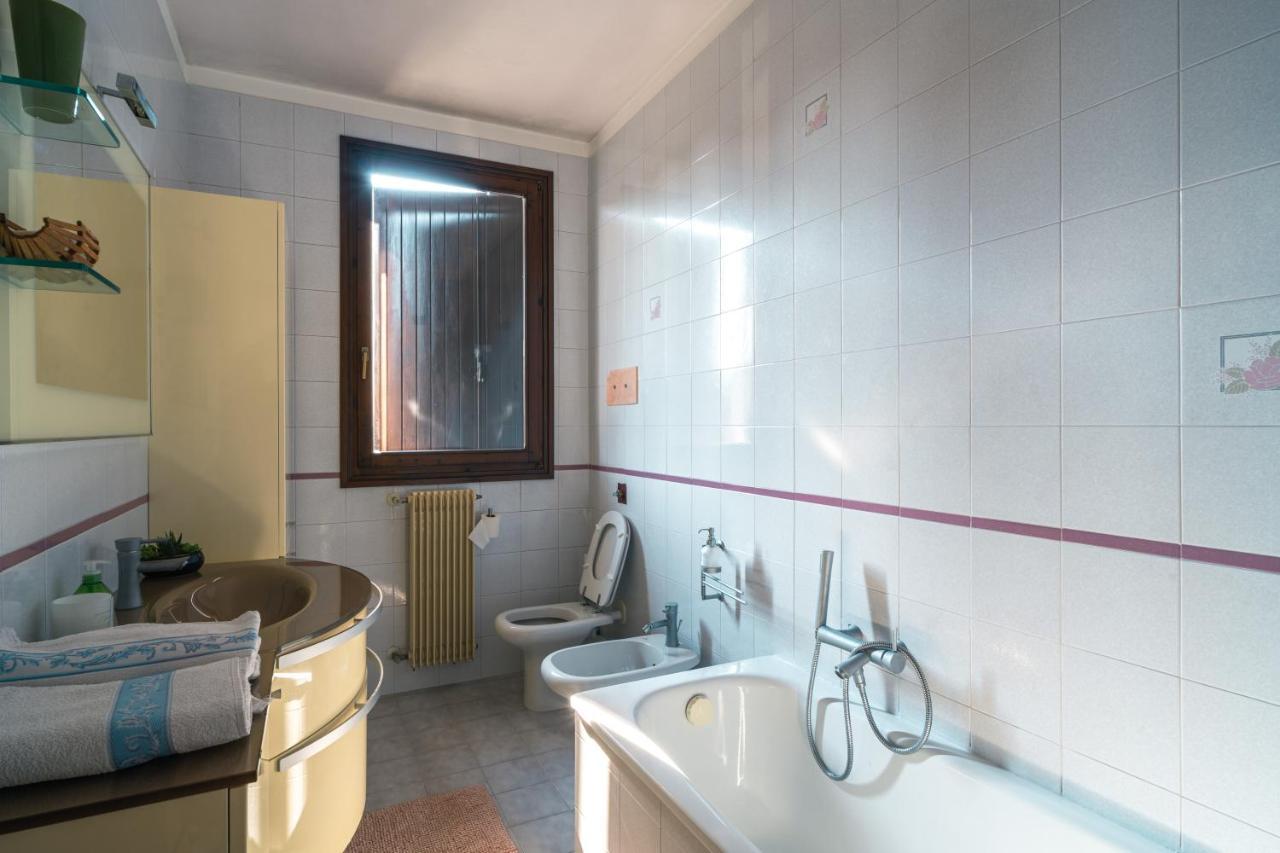 Te Vojo Ben -Furnished Flat- Apartman Santa Maria Di Sala Kültér fotó