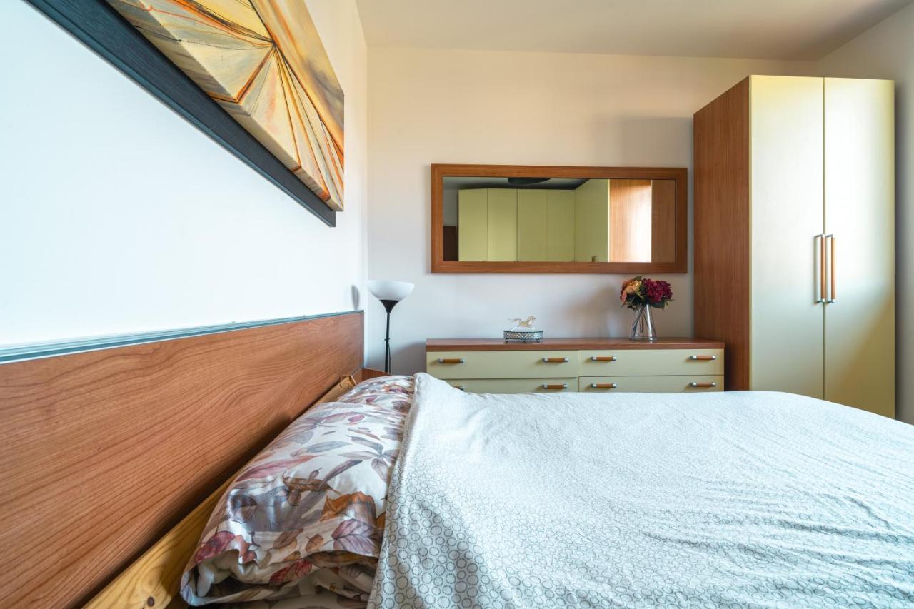Te Vojo Ben -Furnished Flat- Apartman Santa Maria Di Sala Kültér fotó