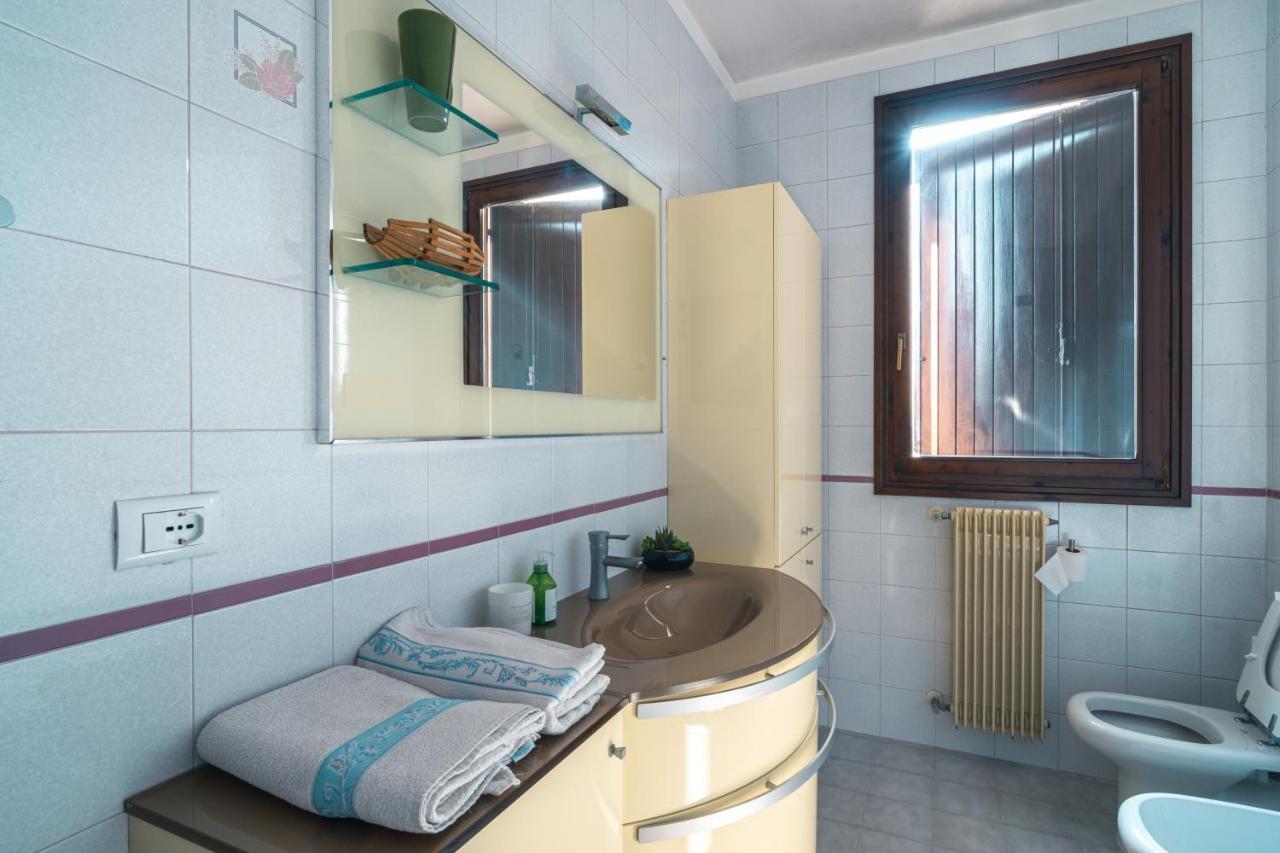 Te Vojo Ben -Furnished Flat- Apartman Santa Maria Di Sala Kültér fotó