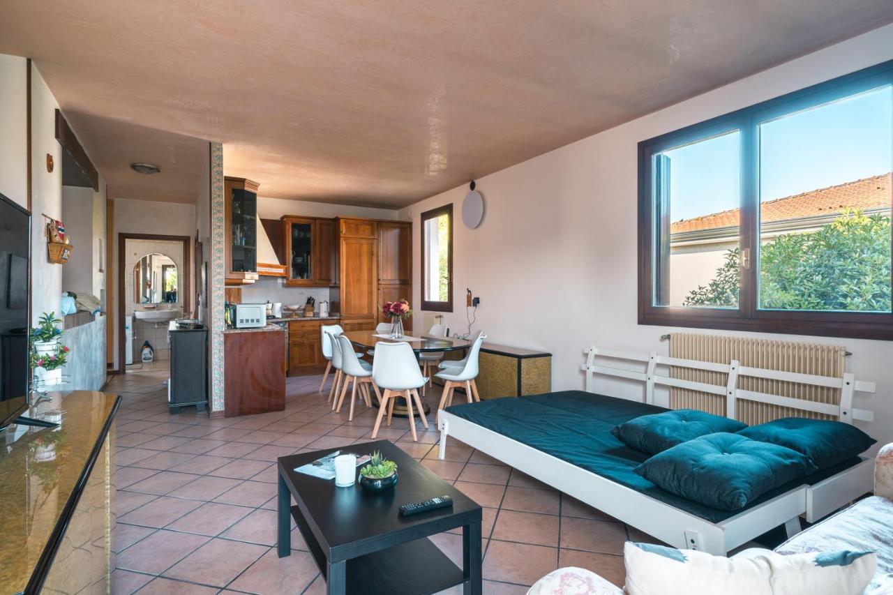 Te Vojo Ben -Furnished Flat- Apartman Santa Maria Di Sala Kültér fotó