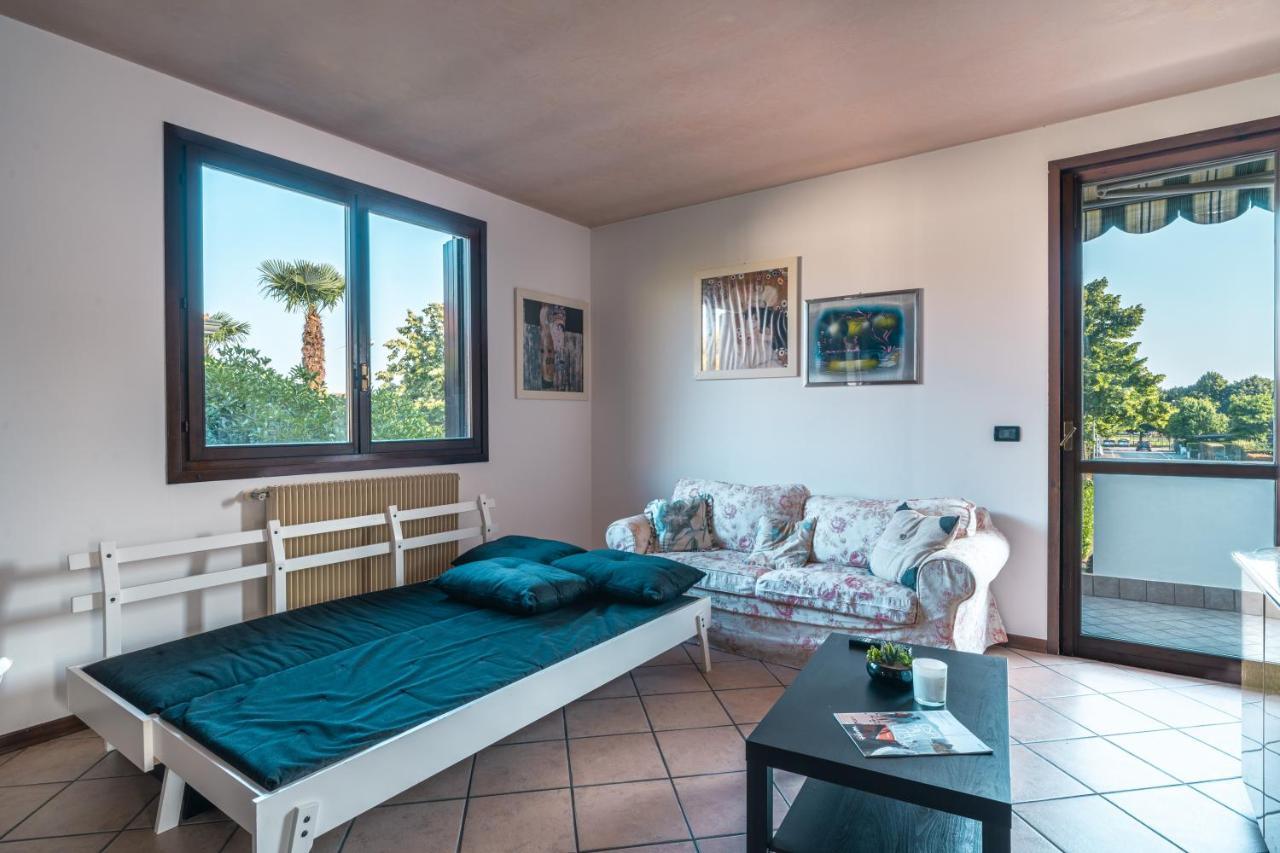 Te Vojo Ben -Furnished Flat- Apartman Santa Maria Di Sala Kültér fotó