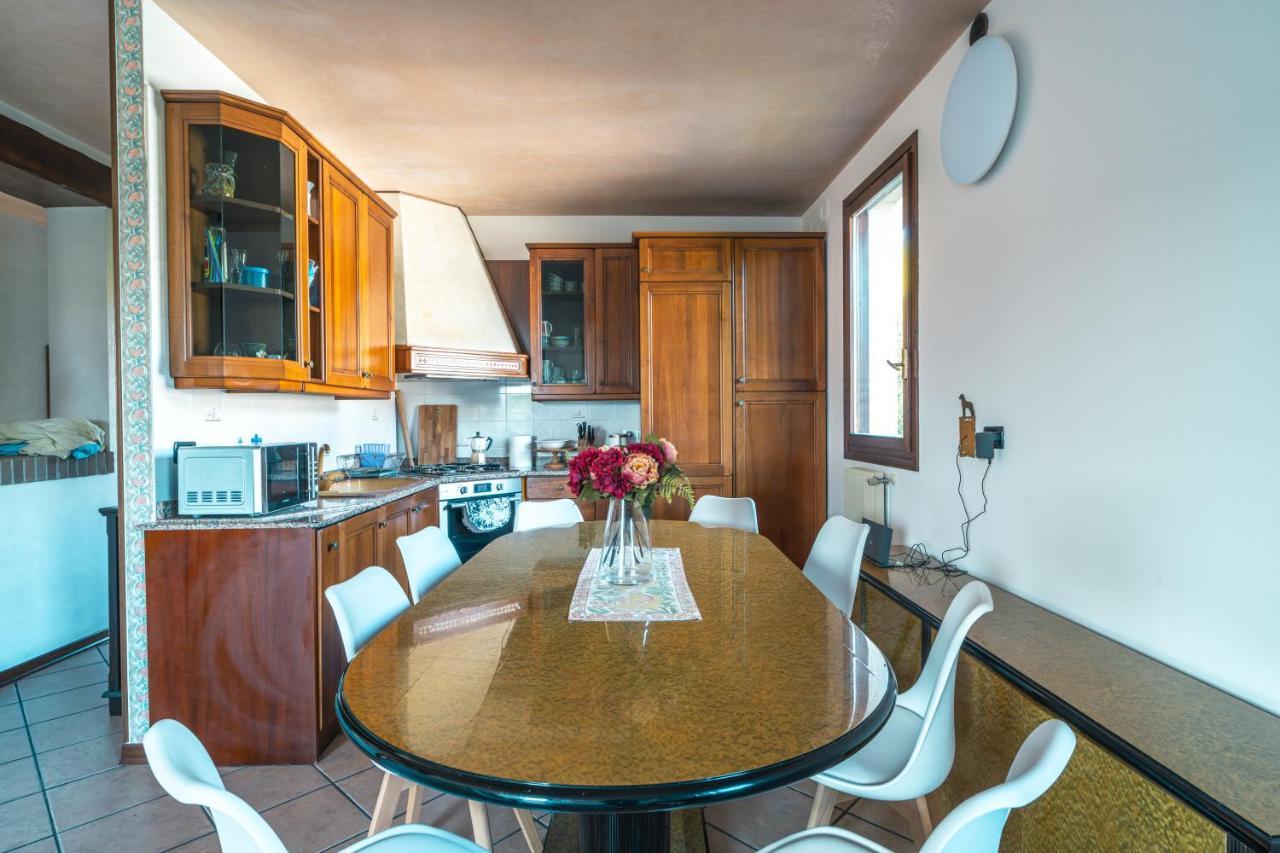 Te Vojo Ben -Furnished Flat- Apartman Santa Maria Di Sala Kültér fotó