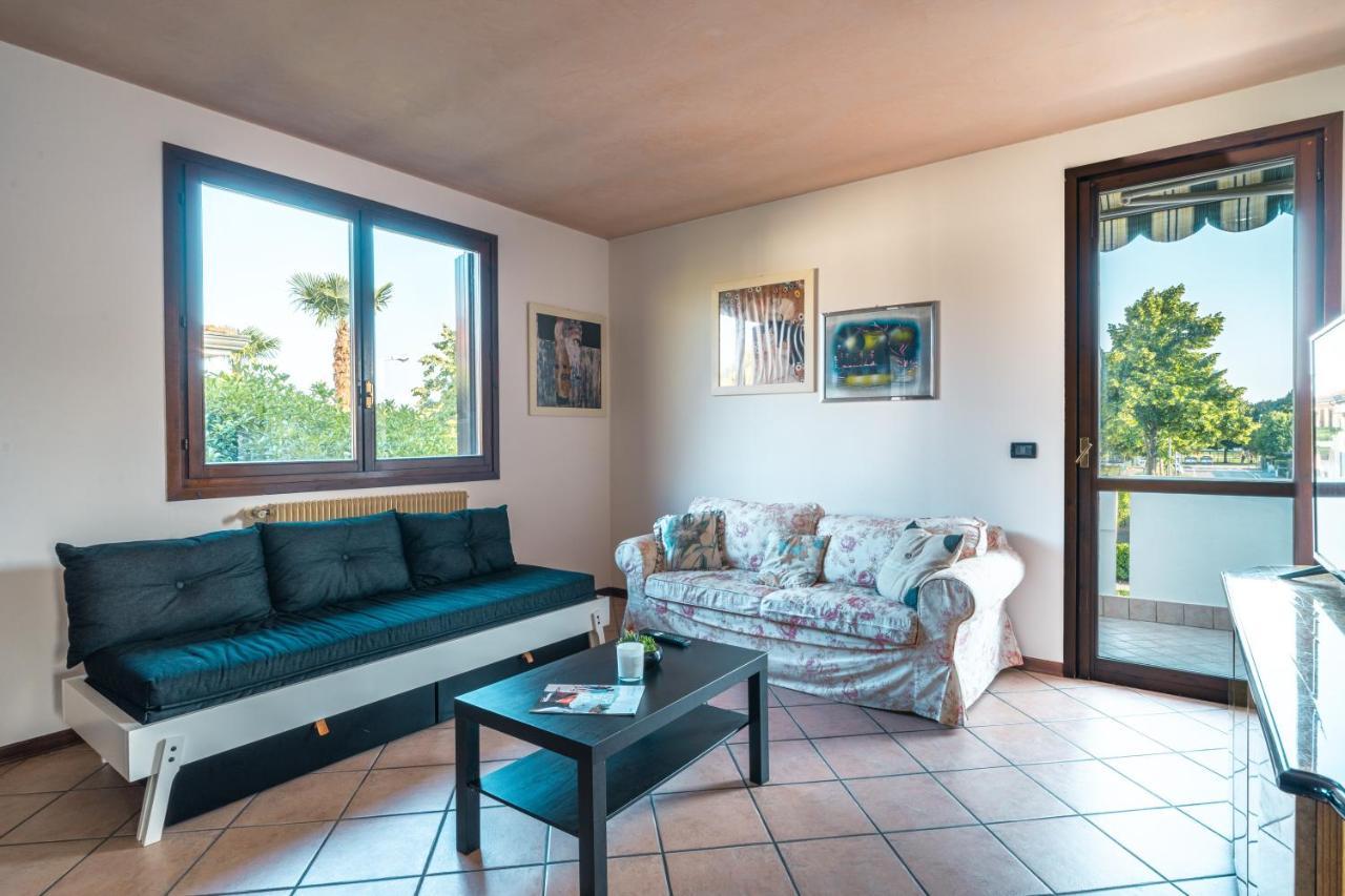 Te Vojo Ben -Furnished Flat- Apartman Santa Maria Di Sala Kültér fotó