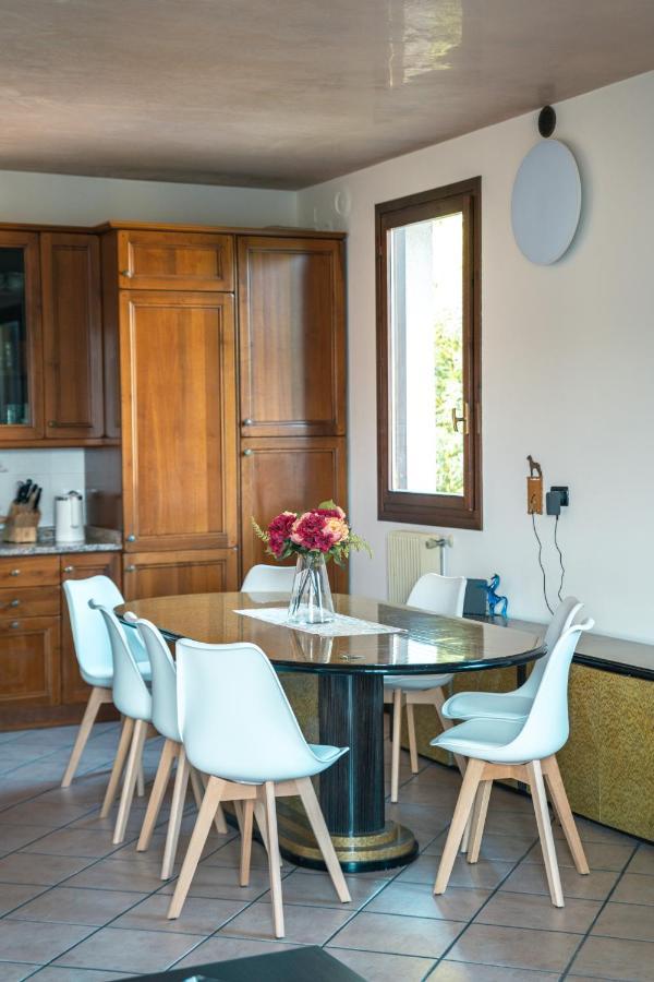 Te Vojo Ben -Furnished Flat- Apartman Santa Maria Di Sala Kültér fotó