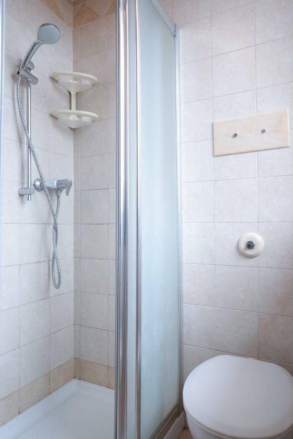 Te Vojo Ben -Furnished Flat- Apartman Santa Maria Di Sala Kültér fotó